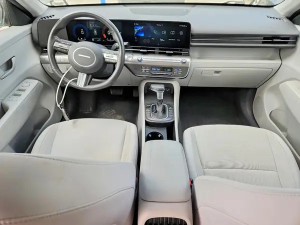 KM8HBCAB8RU078087 2024 HYUNDAI KONA - Image 8