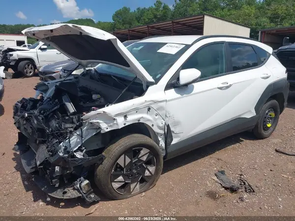 KM8HBCAB8RU174088 2024 HYUNDAI KONA - Image 2