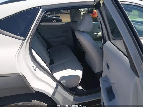 KM8HBCAB8SU253797 2025 HYUNDAI KONA - Image 8