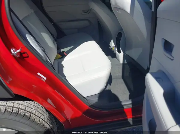 KM8HBCAB8SU308975 2025 HYUNDAI KONA - Image 8