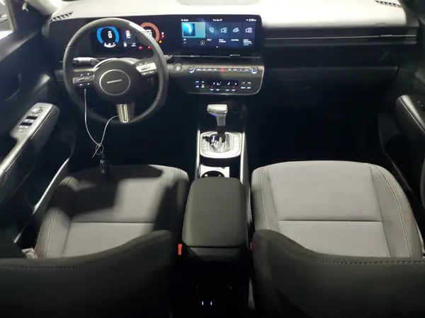 KM8HBCAB8SU327445 2025 HYUNDAI KONA - Image 8