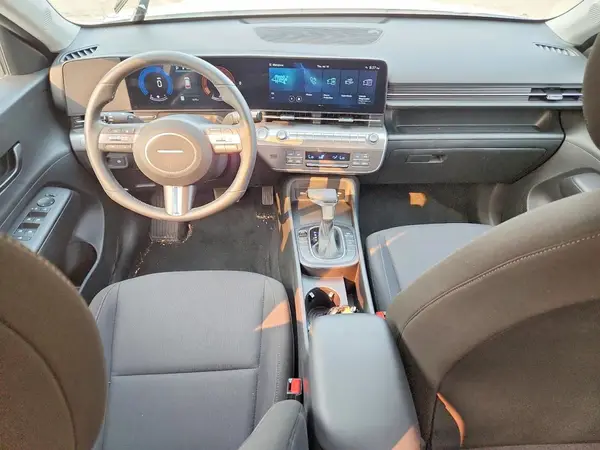 KM8HBCABXSU185955 2025 HYUNDAI KONA - Image 8