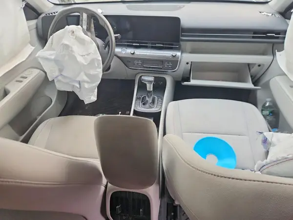 KM8HBCABXSU272576 2025 HYUNDAI KONA - Image 8