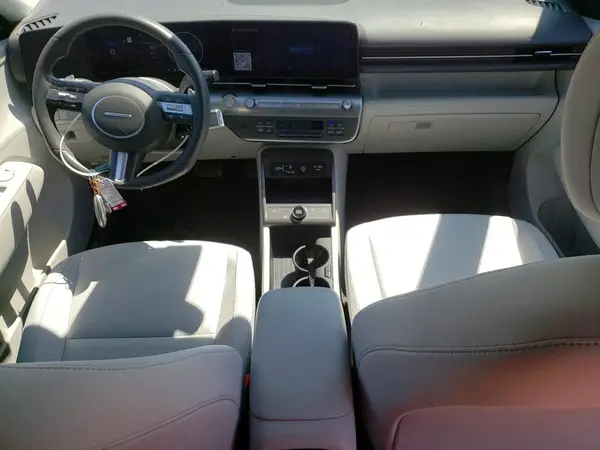 2025 HYUNDAI KONA auction photo 8