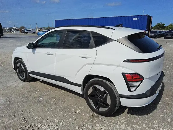 KM8HC3A63RU008108 2024 HYUNDAI KONA - Image 2