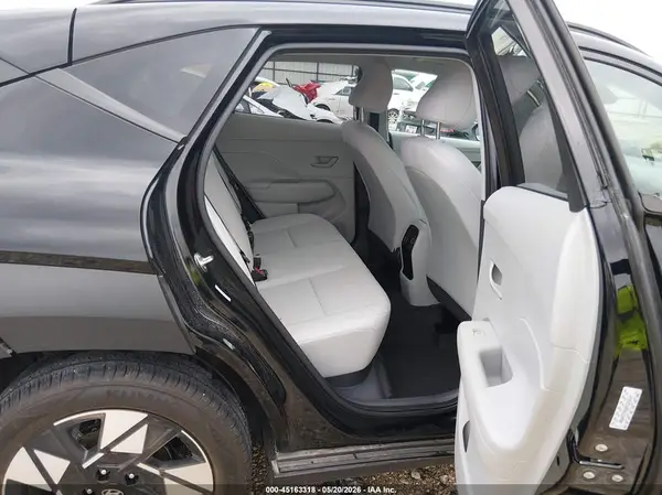 KM8HC3AB5RU184980 2024 HYUNDAI KONA - Image 8