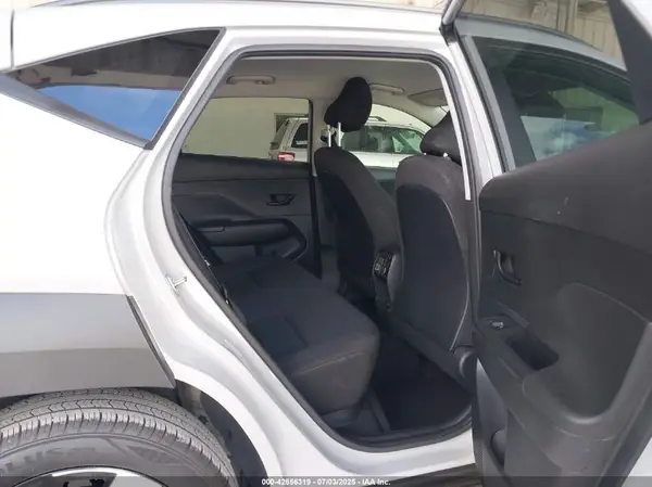 KM8HC3AB6RU098187 2024 HYUNDAI KONA - Image 8