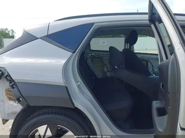 KM8HC3AB7RU137370 2024 HYUNDAI KONA - Image 8