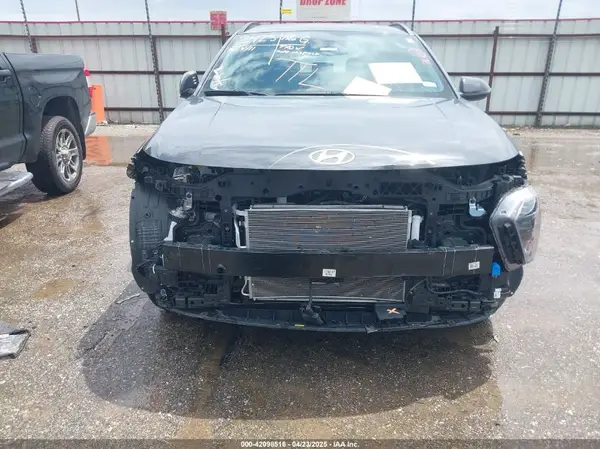 2024 HYUNDAI KONA auction photo 6