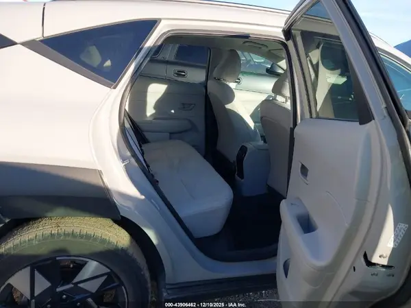 KM8HC3AB8RU140763 2024 HYUNDAI KONA - Image 8