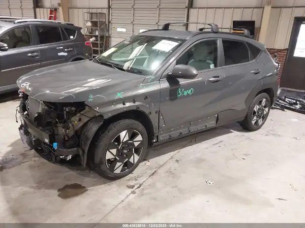 KM8HC3AB8SU231697 2025 HYUNDAI KONA - Image 2