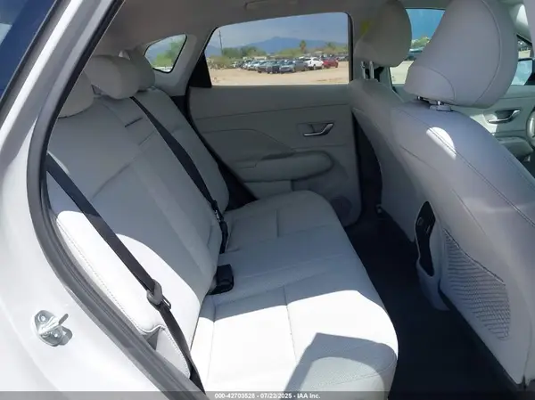 KM8HE3A32RU060586 2024 HYUNDAI KONA - Image 8