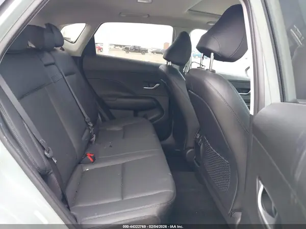 KM8HE3A33RU051881 2024 HYUNDAI KONA - Image 8