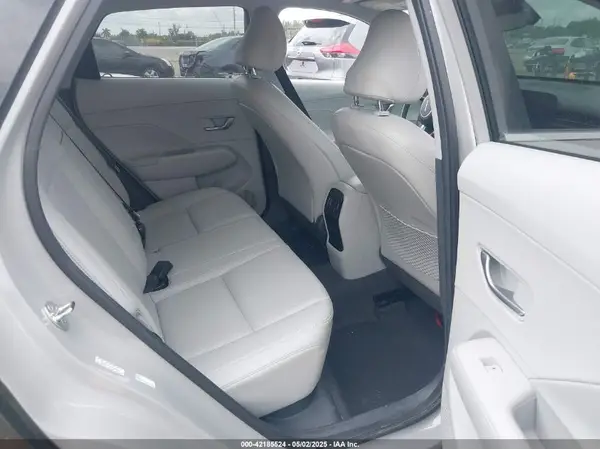 KM8HE3A37RU109961 2024 HYUNDAI KONA - Image 8