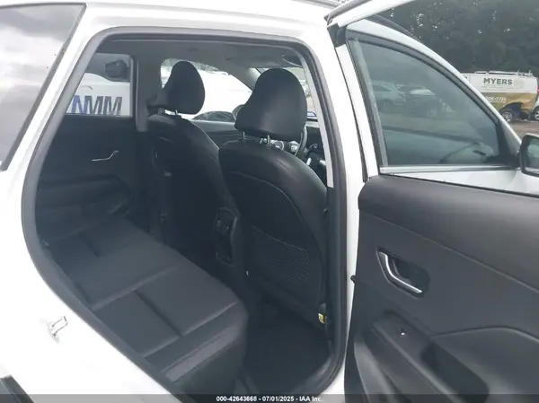 KM8HE3A39RU175931 2024 HYUNDAI KONA - Image 8