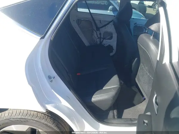 KM8HE3A62SU022811 2025 HYUNDAI KONA - Image 8