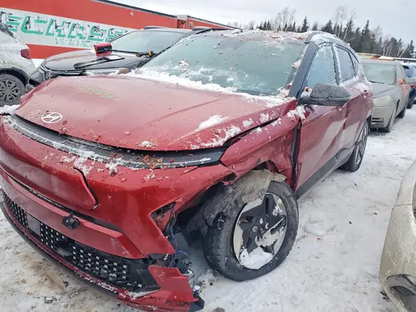 KM8HE3A63RU009575 2024 HYUNDAI KONA - Image 1
