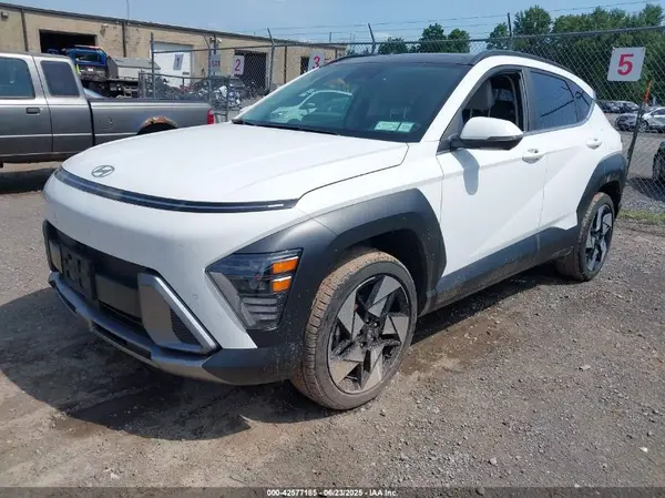 KM8HECA31RU074740 2024 HYUNDAI KONA - Image 2