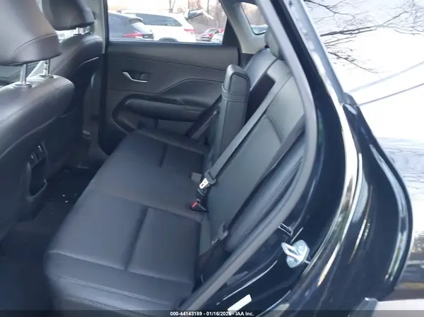 KM8HECA33RU031775 2024 HYUNDAI KONA - Image 8