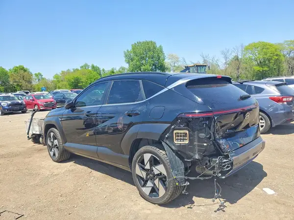 KM8HECA38RU025437 2024 HYUNDAI KONA - Image 2
