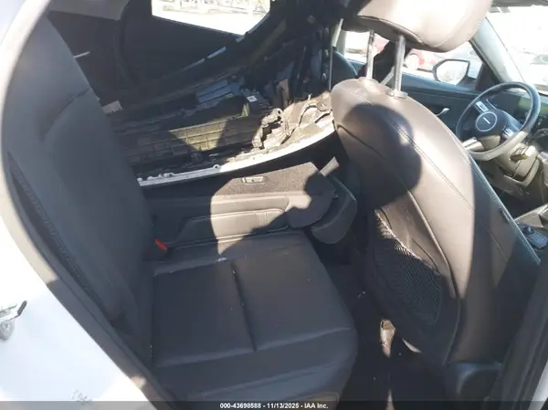 KM8HECA38RU165648 2024 HYUNDAI KONA - Image 8