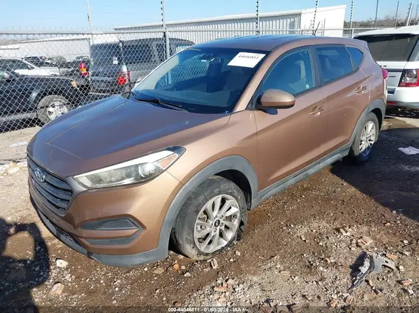 KM8J23A40GU091271 2016 HYUNDAI TUCSON - Image 2