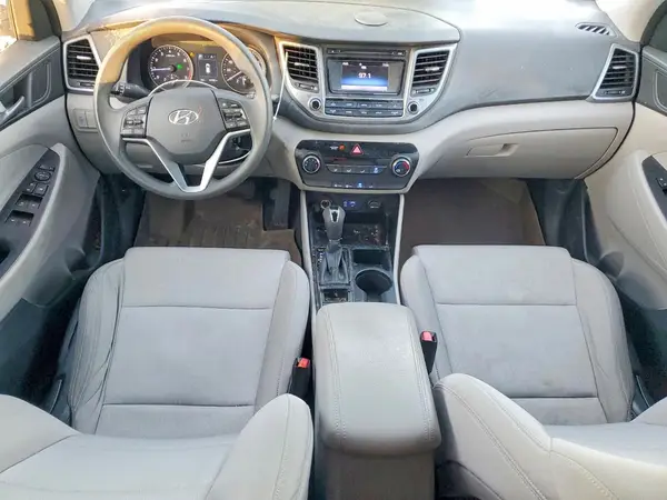 KM8J23A40GU135320 2016 HYUNDAI TUCSON - Image 8