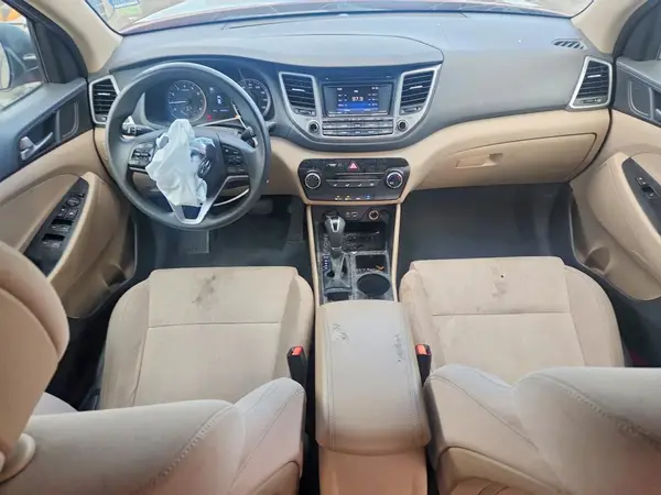 KM8J23A40GU136550 2016 HYUNDAI TUCSON - Image 8