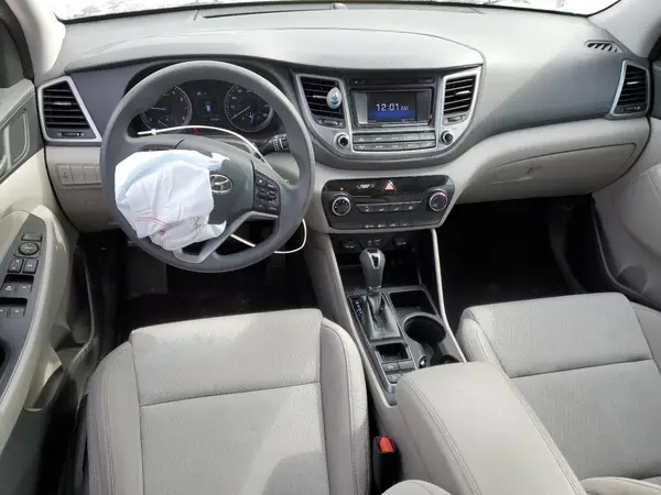 KM8J23A40GU162663 2016 HYUNDAI TUCSON - Image 8