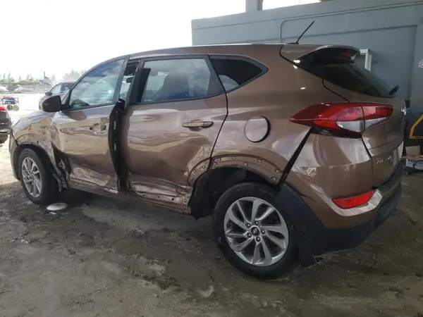 KM8J23A40GU182539 2016 HYUNDAI TUCSON - Image 2