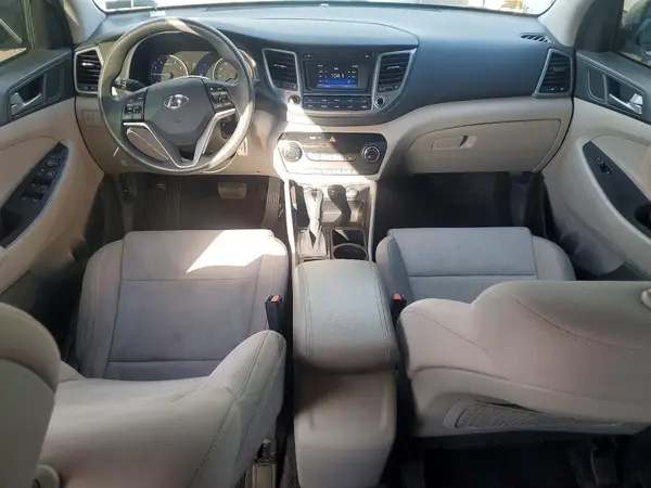 KM8J23A40GU192343 2016 HYUNDAI TUCSON - Image 8