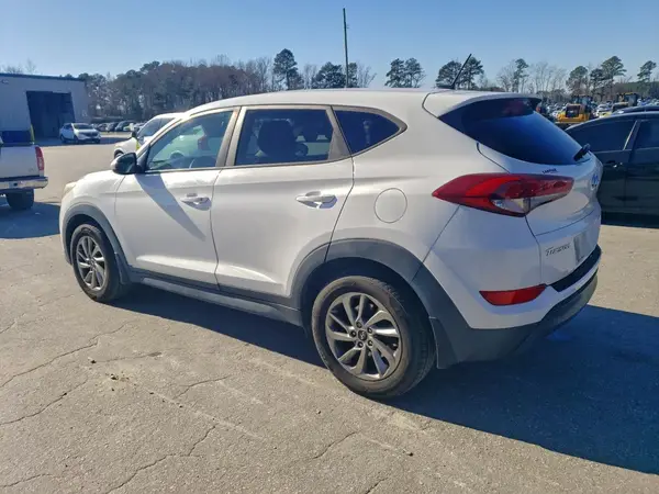 KM8J23A40GU200313 2016 HYUNDAI TUCSON - Image 2