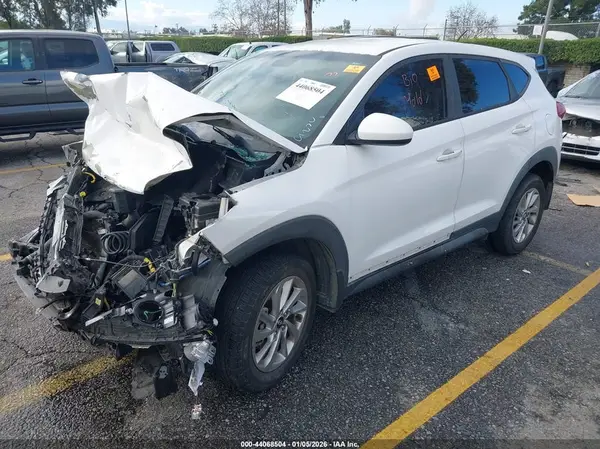 KM8J23A40GU209755 2016 HYUNDAI TUCSON - Image 2