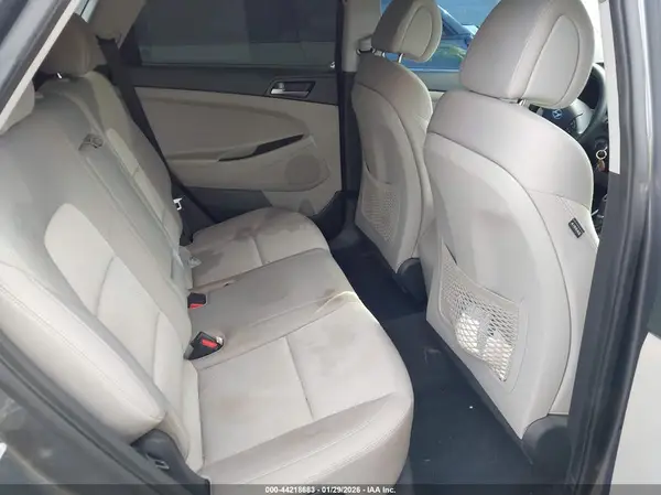 KM8J23A40GU226605 2016 HYUNDAI TUCSON - Image 8