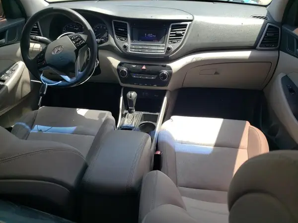 KM8J23A40GU231125 2016 HYUNDAI TUCSON - Image 8
