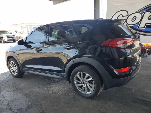 KM8J23A40GU233487 2016 HYUNDAI TUCSON - Image 2