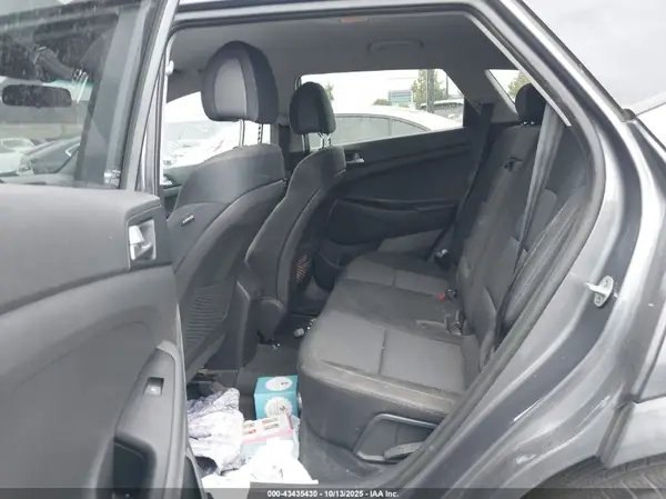 KM8J23A40GU236664 2016 HYUNDAI TUCSON - Image 8