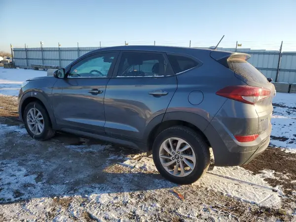 KM8J23A40HU260447 2017 HYUNDAI TUCSON - Image 2