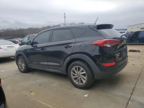 KM8J23A40HU266622 2017 HYUNDAI TUCSON - Image 2