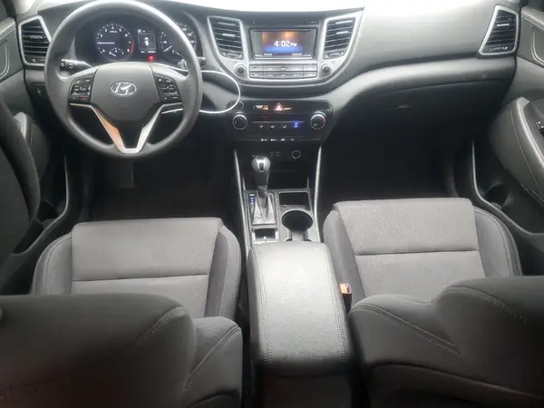 KM8J23A40HU266622 2017 HYUNDAI TUCSON - Image 8
