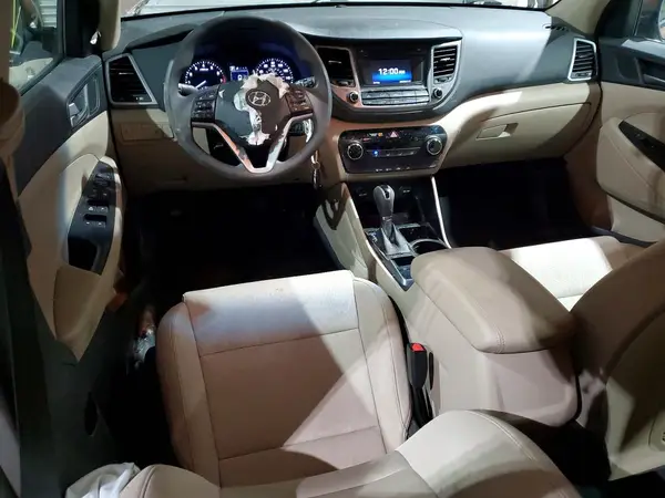 KM8J23A40HU267849 2017 HYUNDAI TUCSON - Image 8