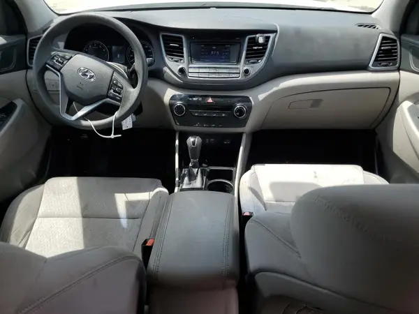 KM8J23A40HU277068 2017 HYUNDAI TUCSON - Image 8