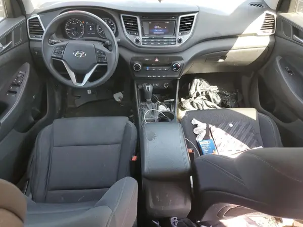 KM8J23A40HU279838 2017 HYUNDAI TUCSON - Image 8