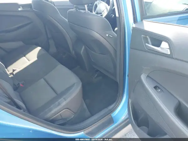 KM8J23A40HU332327 2017 HYUNDAI TUCSON - Image 8