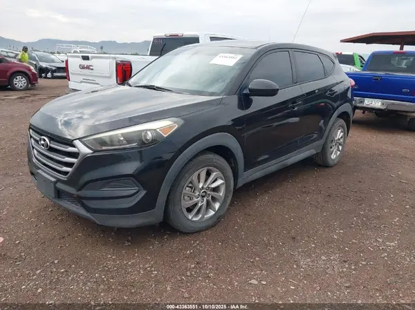 KM8J23A40HU333171 2017 HYUNDAI TUCSON - Image 2
