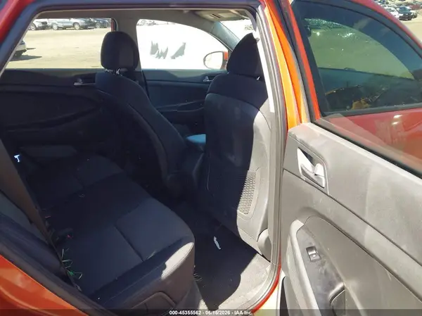 KM8J23A40HU341612 2017 HYUNDAI TUCSON - Image 8