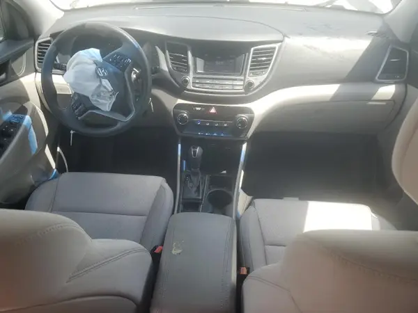 KM8J23A40HU351539 2017 HYUNDAI TUCSON - Image 8
