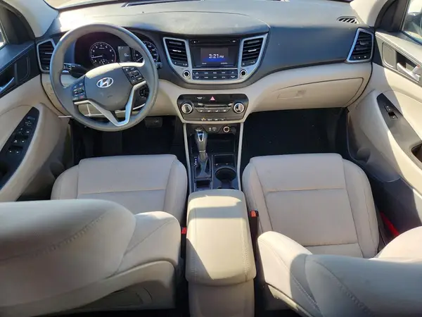 KM8J23A40HU382399 2017 HYUNDAI TUCSON - Image 8