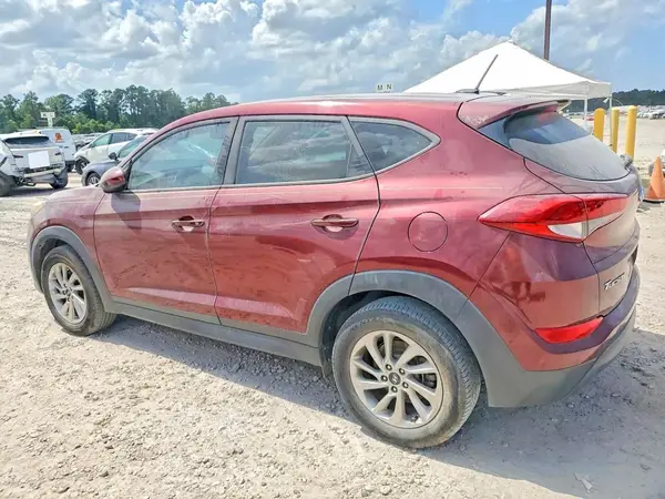KM8J23A40HU393922 2017 HYUNDAI TUCSON - Image 2