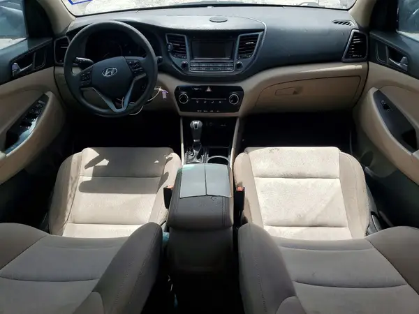 KM8J23A40HU393922 2017 HYUNDAI TUCSON - Image 8